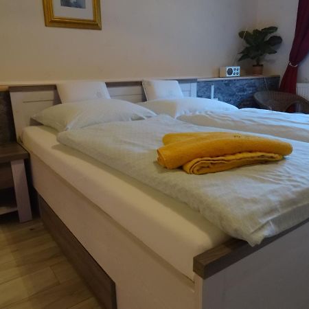 Pension & Gaestehaus Paffrath Grossbrembach Экстерьер фото